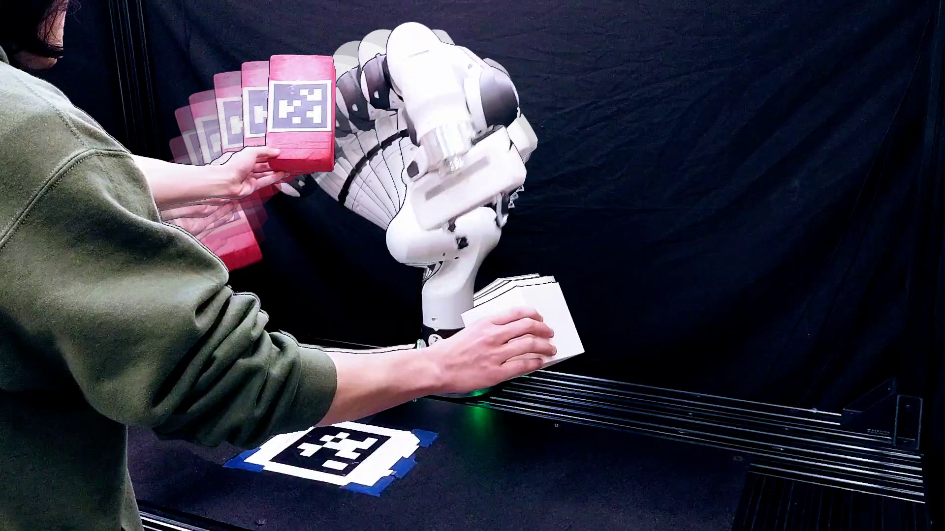 HJCD-IK running on a 7-DoF Franka Research 3, tracking a target around obstacles in real time.